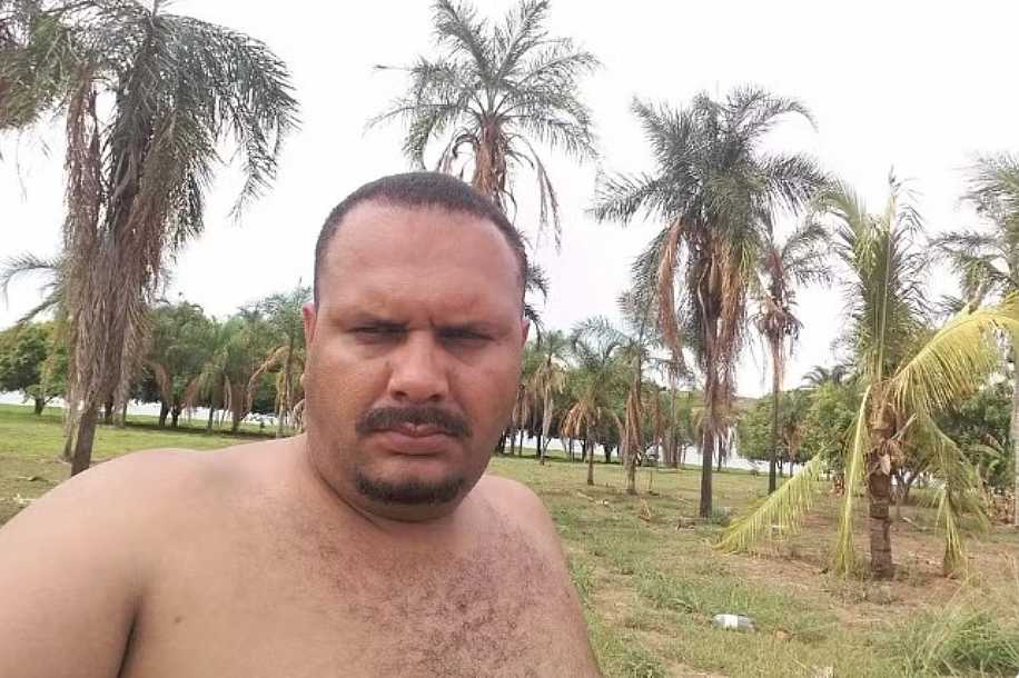 Homem morre alvejado com tiros nas costas enquanto estava com o filho no colo em Araçatuba