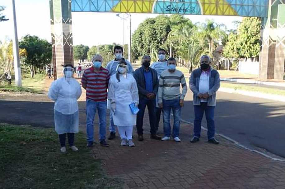 Prefeitura de Aparecida d’Oeste realiza barreira sanitária educativa em combate à covid-19
