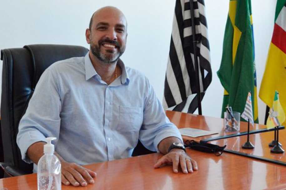Câmara de Birigui cassa mandato do prefeito Leandro Maffeis