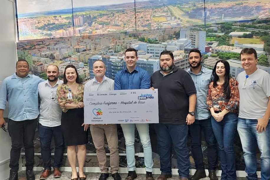 Macedônia arrecada cerca de 40 mil reais ao HC de Rio Preto