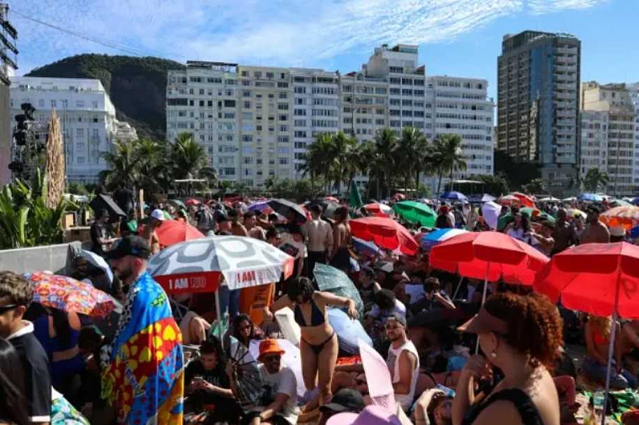Show de Lady Gaga leva 2,1 milhões de pessoas para Copacabana