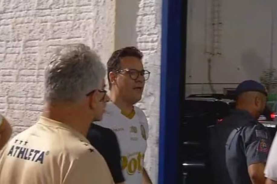Prefeitura anuncia afastamento de mais 10 dias do vice-prefeito de Rio Preto investigado por xingar funcionário do Palmeiras