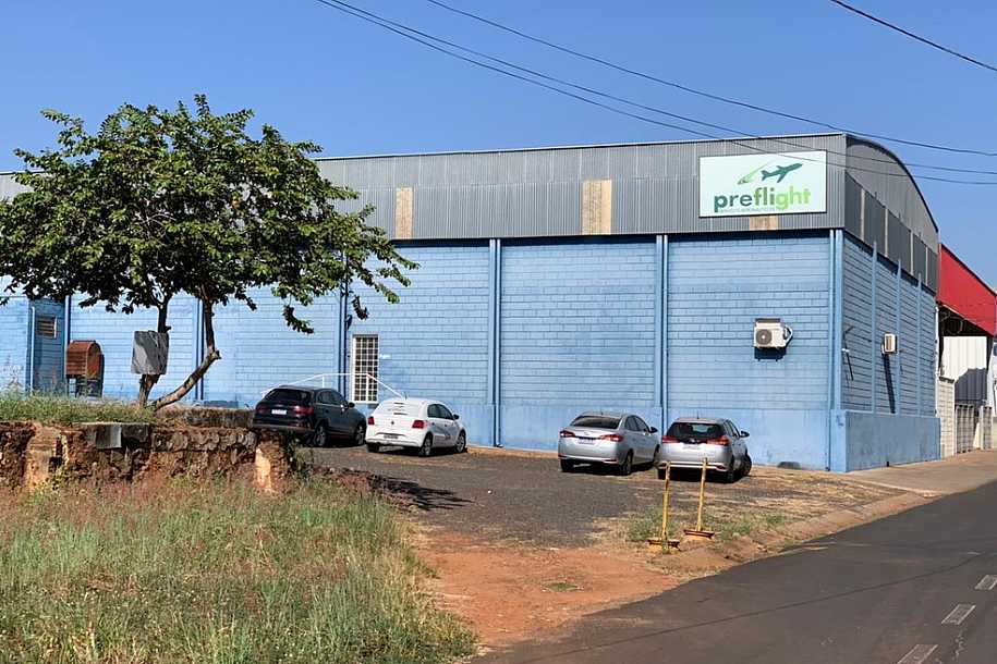PF interdita hangar do aeroporto de Rio Preto durante operação contra o tráfico internacional de drogas