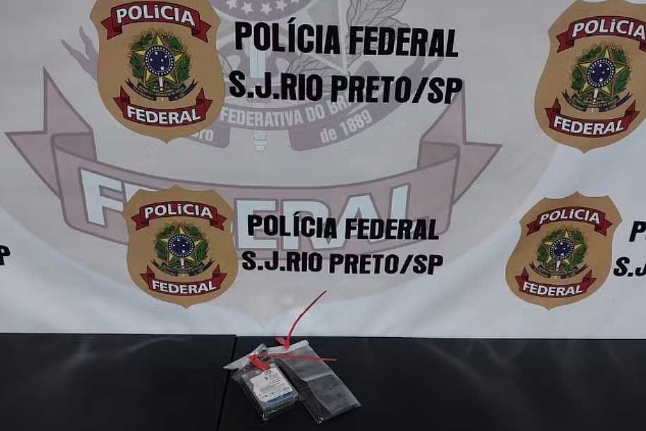 PF prende estudante suspeito de armazenar vídeos e fotos de pornografia infantil em Urupês