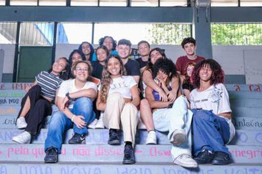 Educação de SP anuncia lista dos 500 estudantes classificados no Programa Prontos pro Mundo