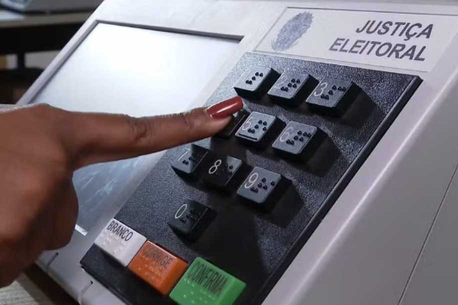 Eleitores com deficiência ou mobilidade reduzida do interior de SP têm até esta segunda para solicitar transporte gratuito nas eleições