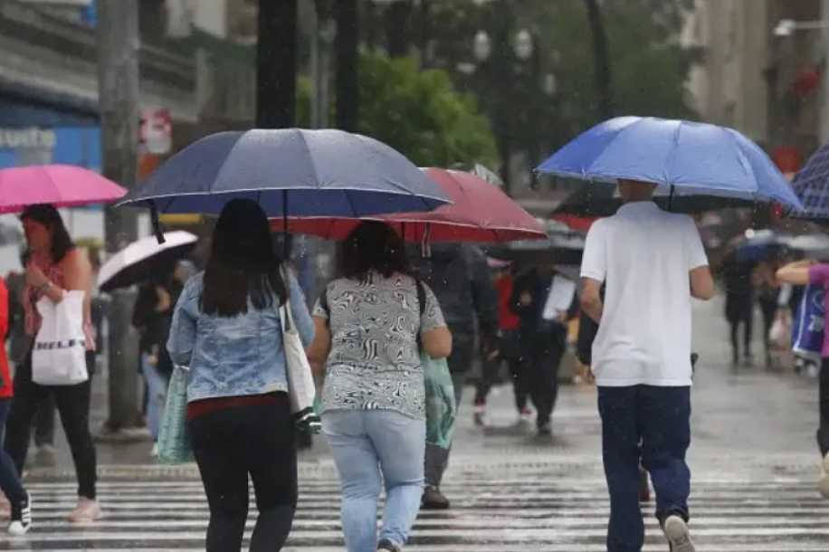 Inmet faz alerta de chuvas intensas para região Norte e Maranhão