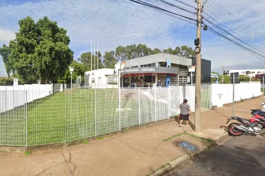 Homem de 32 anos morre após perder controle da moto e bater em árvore em São José do Rio Preto