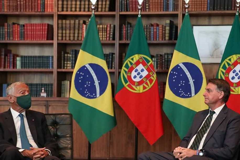 Presidente de Portugal e comitiva saíram constrangidos de almoço com Bolsonaro