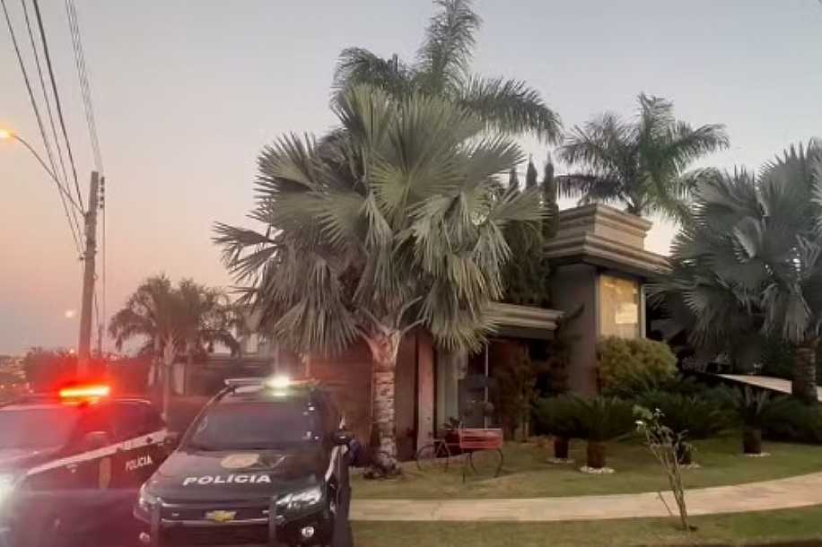 Polícia Civil prende dona de empresa suspeita de integrar esquema de fraudes no Detran