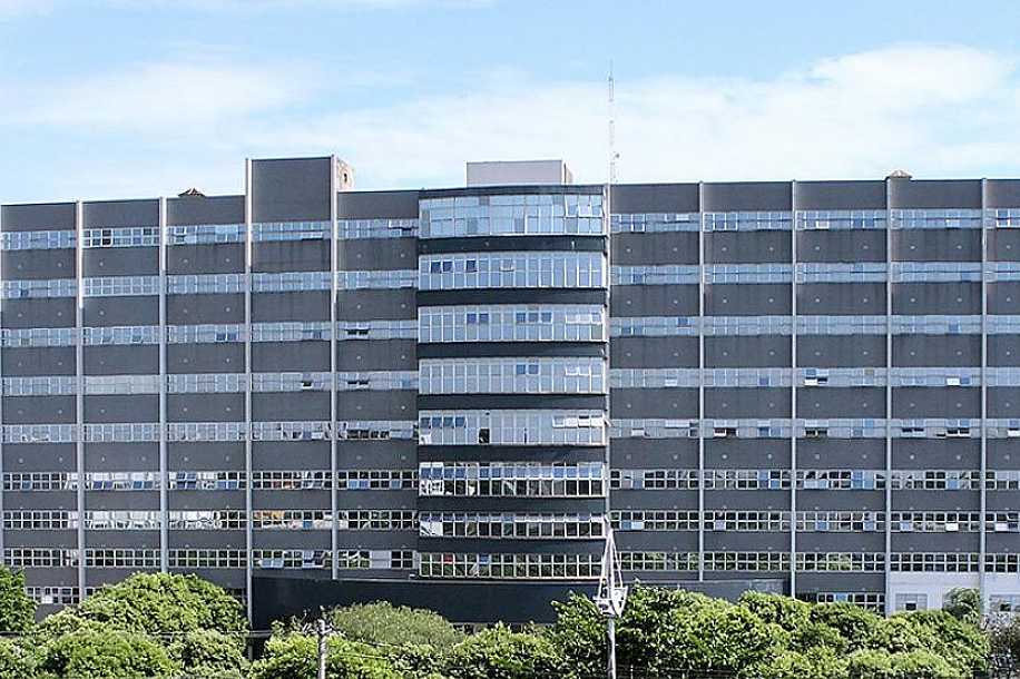 Na ´entressafra´, Hospital de Base é deixado de lado por políticos