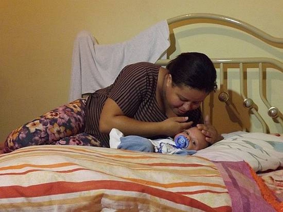 Bebê de Andradina se recupera após passar 50 dias com gaze na barriga