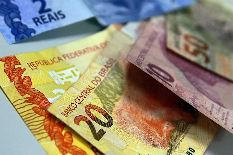 Endividamento das famílias brasileiras bate novo recorde na pandemia