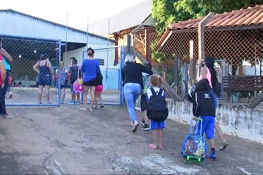 Aulas são suspensas após confirmação de casos de coronavírus em escola de Araçatuba