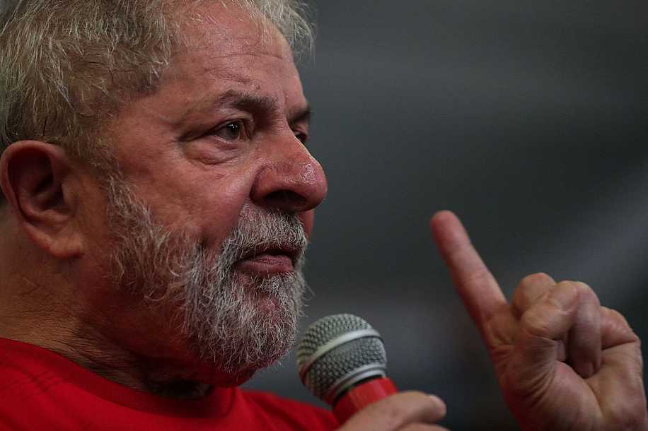 À imprensa internacional, Lula volta a dizer que pode ser candidato em 2022
