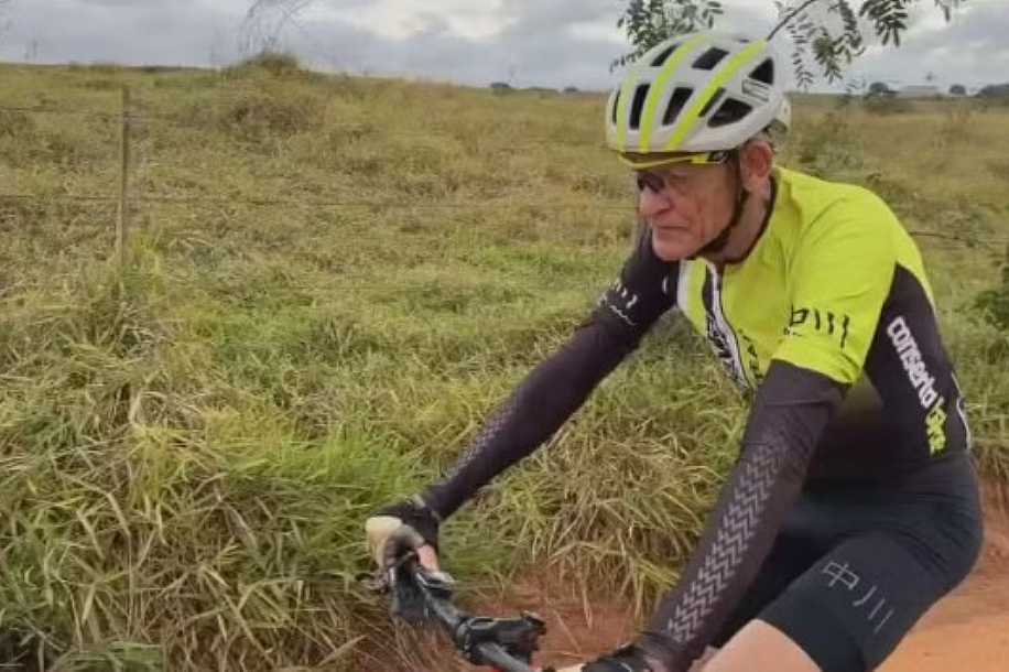 Aos 69 anos, marceneiro coleciona medalhas em provas de ciclismo: ´Não tem limite para o esporte´