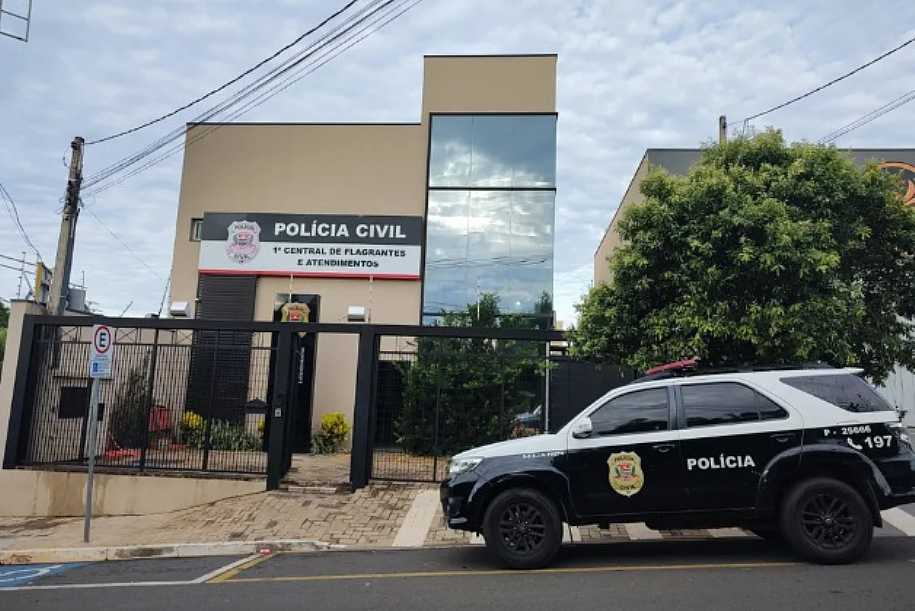 Golpe com falso e-mail de plataforma de vendas faz garçom perder videogame anunciado por R$ 2,5 mil