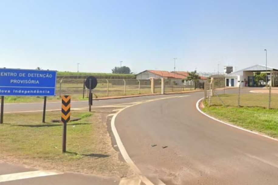 Presos se recusam a retornar às celas após banho de sol e ateiam fogo em colchões em penitenciária no noroeste de SP