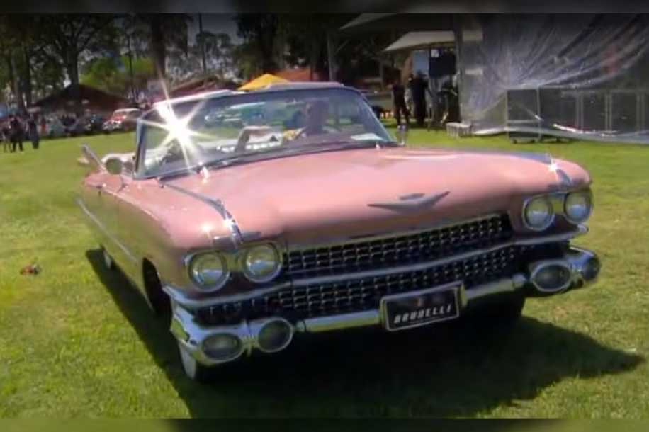 Carros de 100 anos e Cadillac ´Rabo de Peixe´ são destaque em feira de automobilismo retrô em Rio Preto