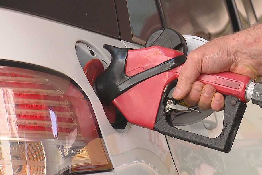 Gasolina sobe 3,3% em uma semana e se aproxima dos 8 reais o litro
