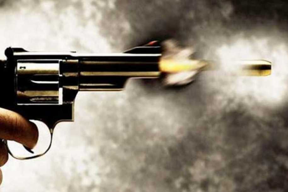 Mulher é assassinada com 11 tiros dentro de casa de prostituição