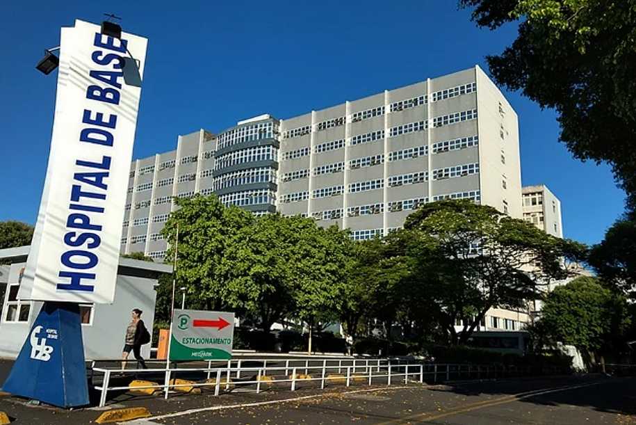 Jovem é baleado enquanto trabalhava em Rio Preto; suspeitos fugiram