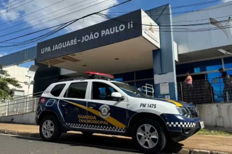 Idosa tropeça em piso irregular, cai e sofre ferimentos na cabeça em UPA de Rio Preto