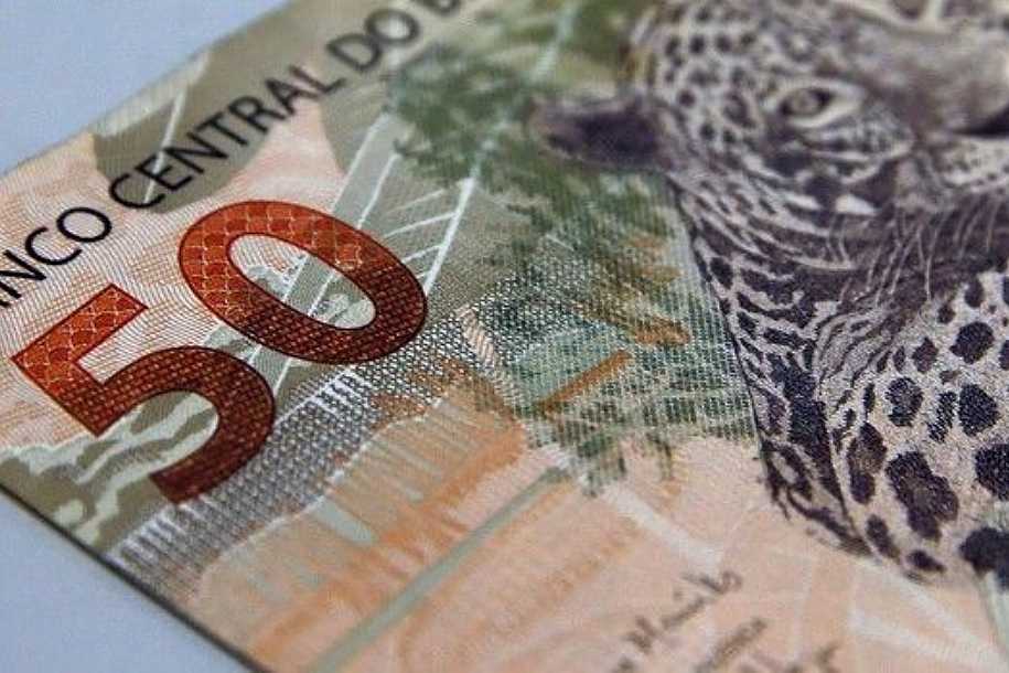 Bolsonaro: auxílio deve voltar em março, com parcelas de R$ 250