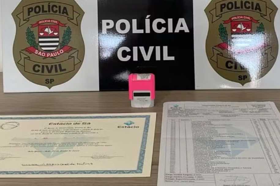 Polícia investiga mulher suspeita de fazer procedimentos estéticos com diploma de medicina comprado na internet
