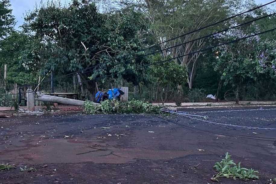 Temporal provoca estragos em Potirendaba e deixa cidade sem energia elétrica