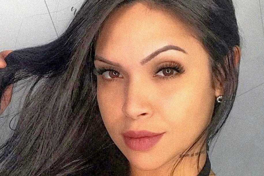 Mulher é lançada para fora de carro e morre após capotamento