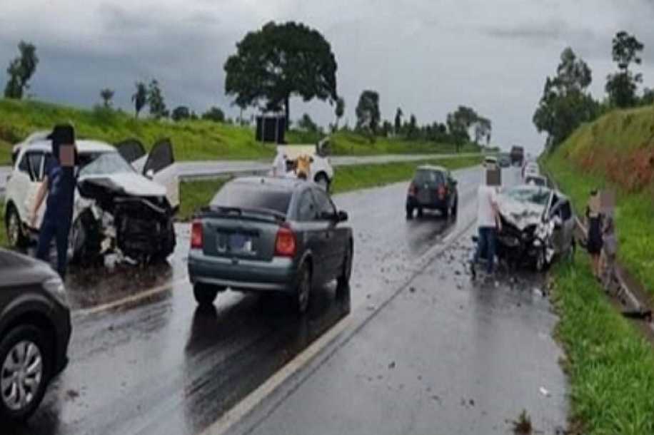 Acidente em rodovia na região de Votuporanga mata duas pessoas e deixa feridos