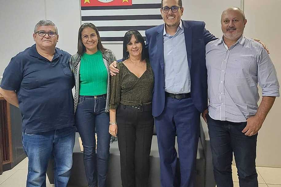 DIRETOR DO DEPARTAMENTO REGIONAL DE SAÚDE DE SÃO JOSÉ DO RIO PRETO RECEBE PREFEITO DODÔ E EQUIPE DE SAÚDE DE PALMEIRA D’OESTE