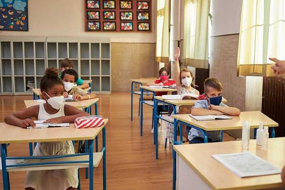 Em Rio Preto, escolas podem optar por exigir ou não o uso de máscaras