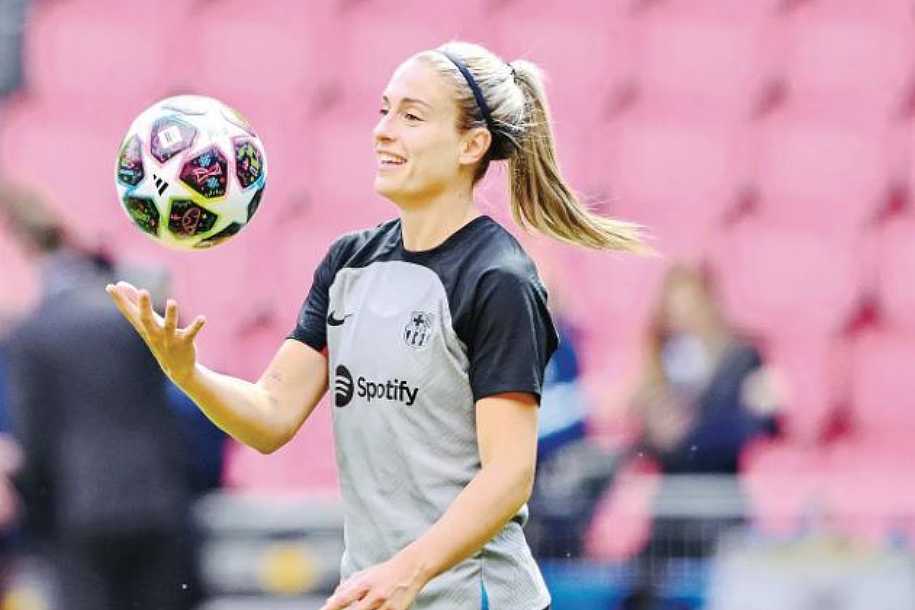 Duas vezes melhor jogadora de futebol do mundo, Alexia Putellas é operada do joelho esquerdo
