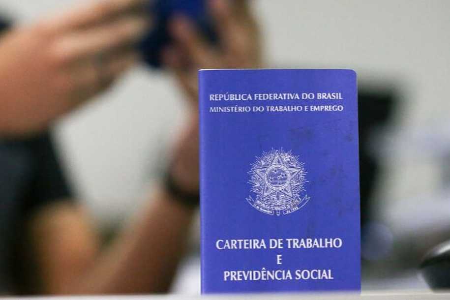 Trabalhadores podem sacar abono salarial do PIS/Pasep termina hoje