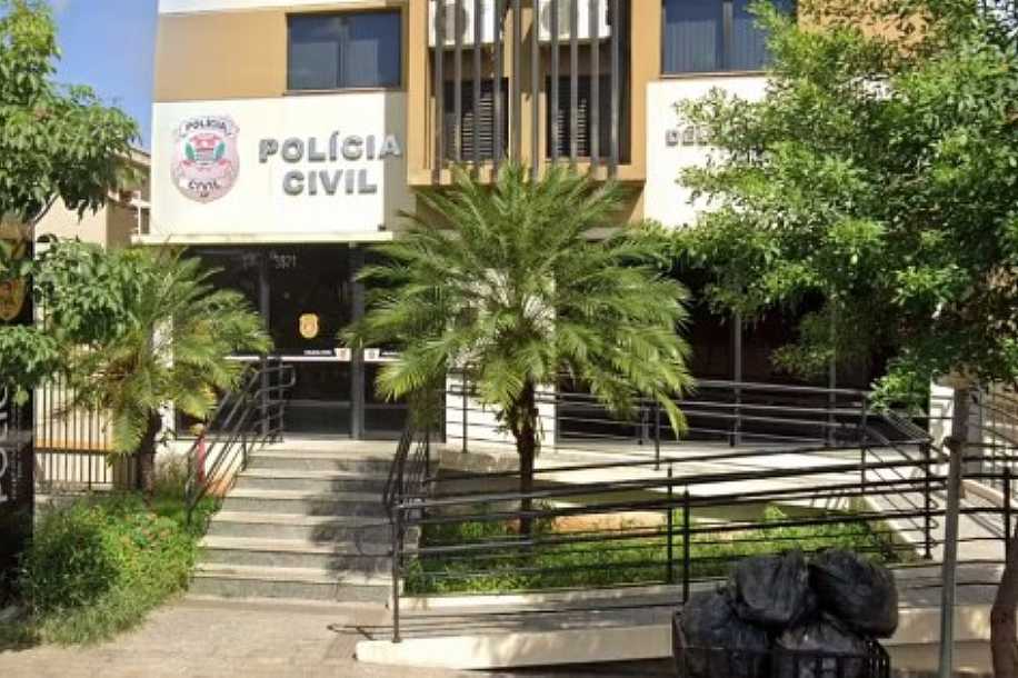 Casal é feito de refém e vítima é colocada no porta-malas de carro durante roubo no interior de SP