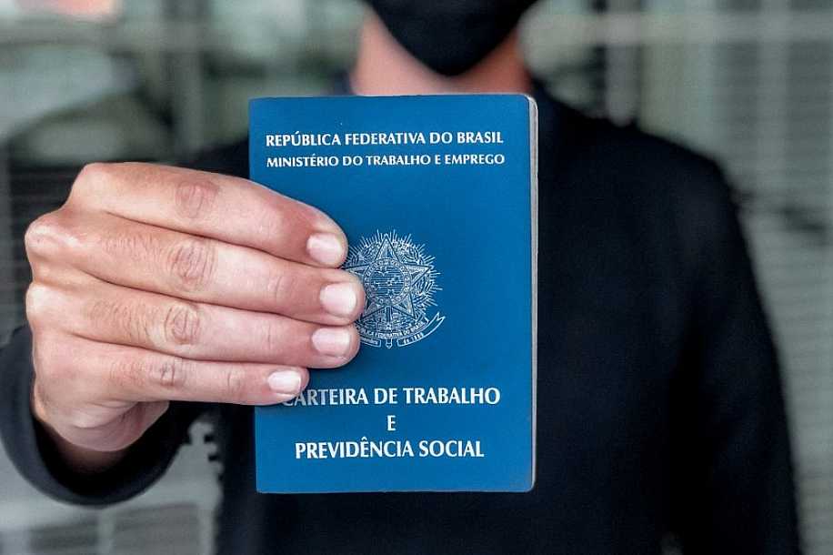 Desemprego cai para 7,8% em agosto, menor nível desde fevereiro de 2015