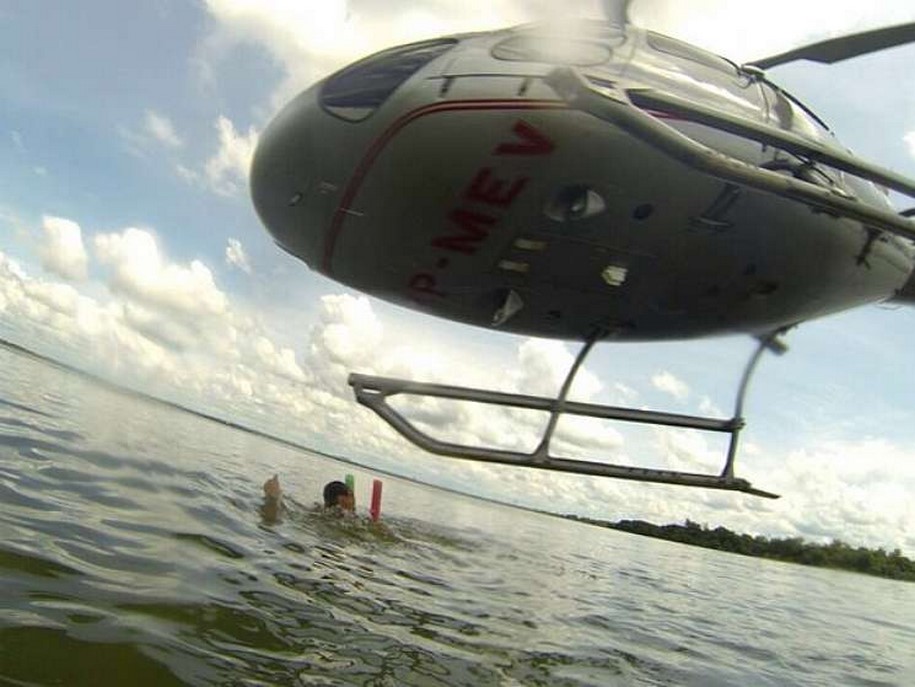 Anac interdita helicóptero que deu voo rasante em cima de família