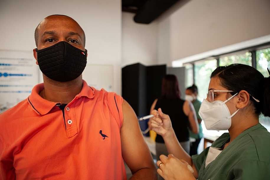 Butantan estuda a criação de vacina única contra a gripe e a covid-19