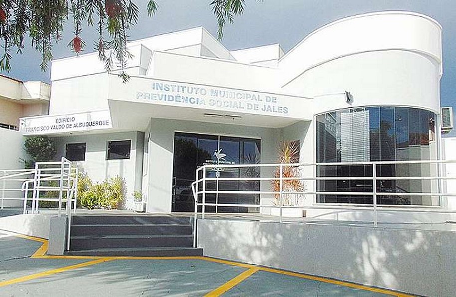 Prefeitura de Jales vai abrir concurso para cem cargos
