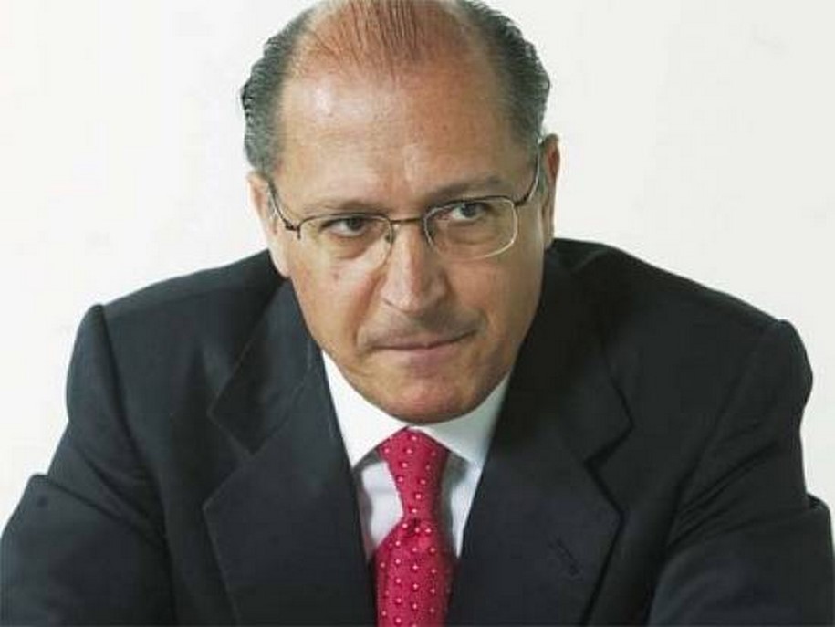 Governador de SP suspende reajuste do pedágio nas rodovias estaduais 