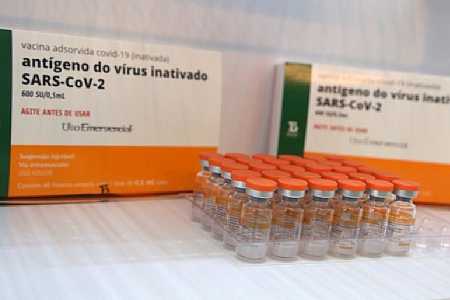 Pesquisa em Serrana comprova efetividade da Coronavac entre idosos, diz Butantan