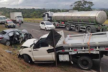 Idoso de 66 anos fica gravemente ferido em acidente na BR-153
