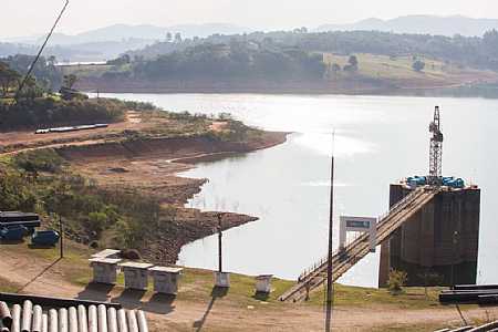 Todos os reservatórios que abastecem a Grande SP estão em déficit em relação a 2013, pré-crise hídrica; especialista prevê falta de água em 2022