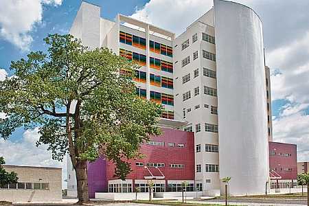 Polícia investiga denúncia de agressão de pais contra criança internada com hematoma no olho no interior de SP