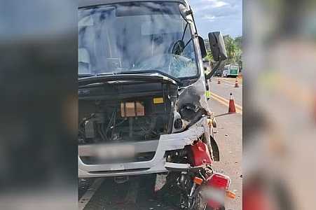 Motociclista morre após colidir contra ônibus em rodovia no interior de SP