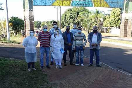 Prefeitura de Aparecida d’Oeste realiza barreira sanitária educativa em combate à covid-19