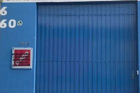 Clientes denunciam donos de empresa de instalação de vidro suspeitos de fugir com pagamentos antecipados sem fazer o serviço
