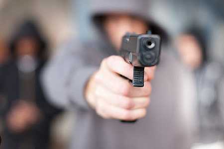 Mulher é sequestrada e roubada em frente a supermercado em Rio Preto